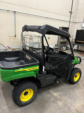 Image of John Deere XUV 560E equipment image 4