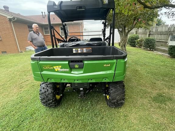 Image of John Deere XUV 560E equipment image 3