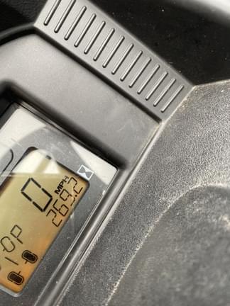 Image of John Deere XUV 560E equipment image 1