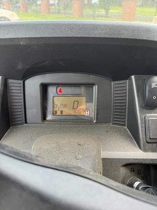 Image of John Deere XUV 560E equipment image 2