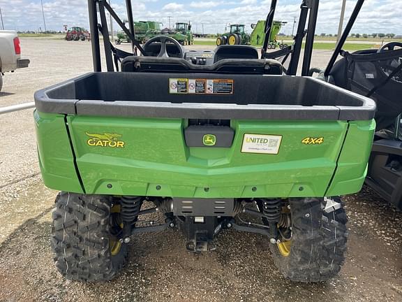 Image of John Deere XUV 560E equipment image 4
