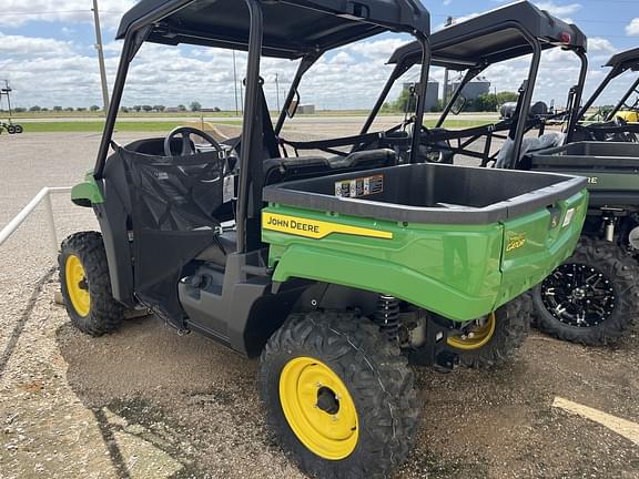 Image of John Deere XUV 560E equipment image 2