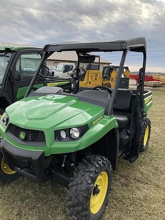 Image of John Deere XUV 560E equipment image 1