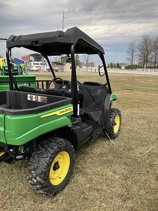 Image of John Deere XUV 560E equipment image 4