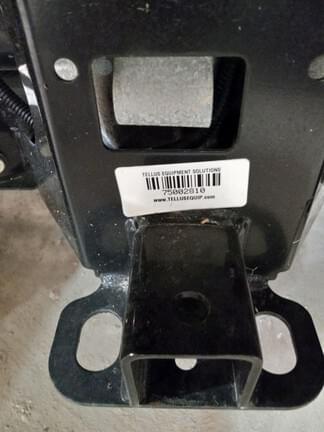 Image of John Deere XUV 560E equipment image 1