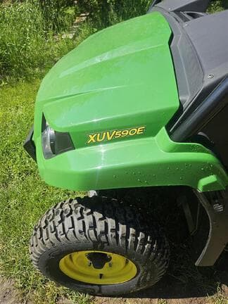 Image of John Deere XUV 590E equipment image 4