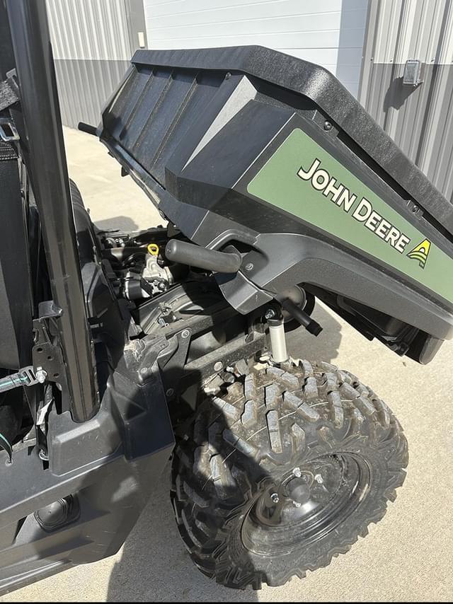 Image of John Deere XUV 590E equipment image 4