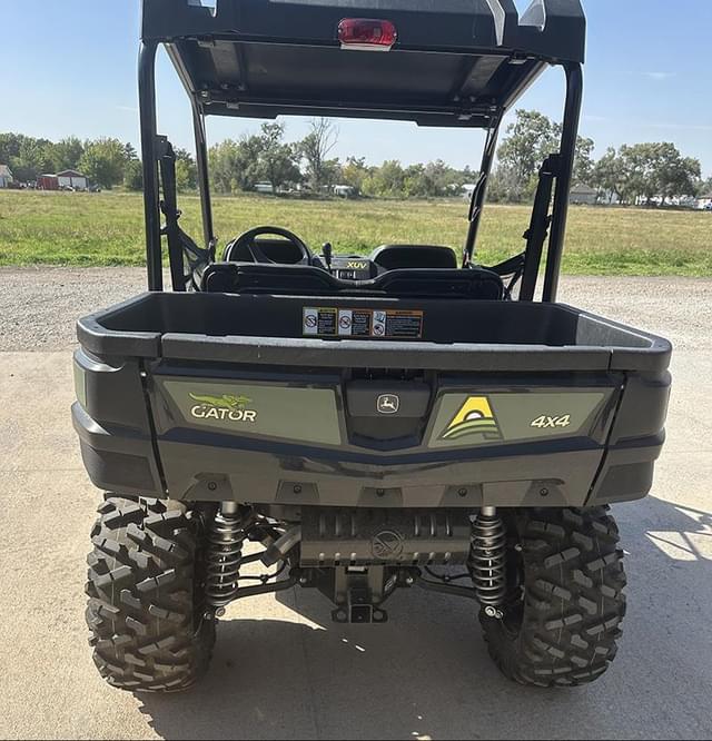 Image of John Deere XUV 590E equipment image 3