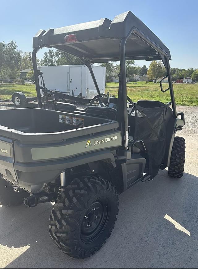 Image of John Deere XUV 590E equipment image 1