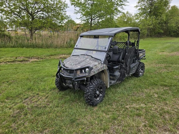 2023 John Deere XUV 590M S4 Equipment Image0