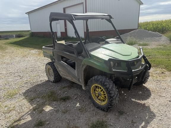 Image of John Deere XUV 590M equipment image 3