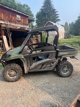 2023 John Deere XUV 590M Equipment Image0