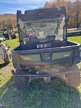 Image of John Deere XUV 590M equipment image 4