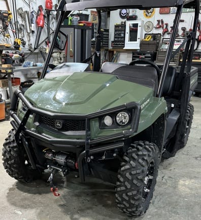 Main image John Deere XUV 590M