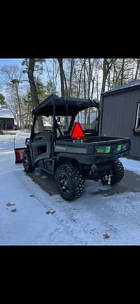 Image of John Deere XUV 590M equipment image 4