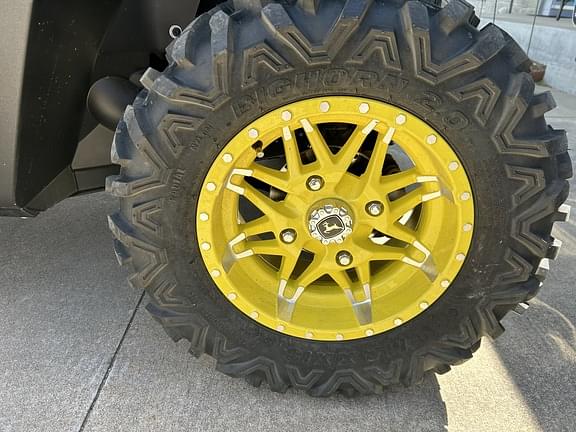 Image of John Deere XUV 590M equipment image 4