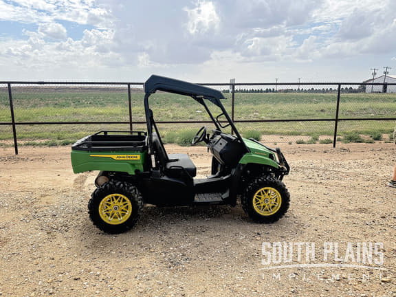 Image of John Deere XUV 590M equipment image 1