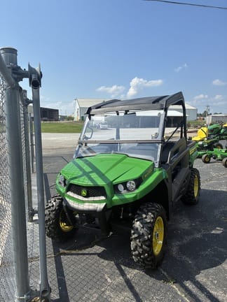 2023 John Deere XUV 590M Equipment Image0