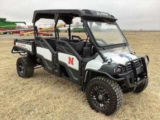 Image of John Deere Gator XUV 825i S4 Primary image