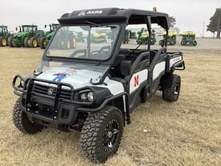 Image of John Deere Gator XUV 825i S4 equipment image 2