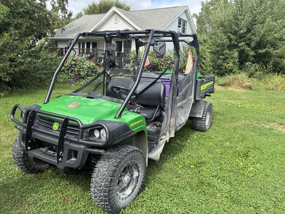 Image of John Deere XUV 825M Image 1