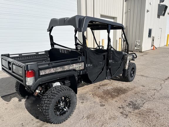 Image of John Deere XUV 825M equipment image 4