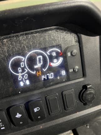 Image of John Deere XUV 825M S4 equipment image 4