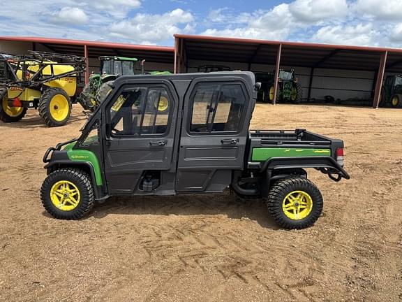 Image of John Deere XUV 825M S4 Primary image