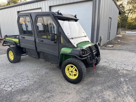 Image of John Deere XUV 825M S4 equipment image 2
