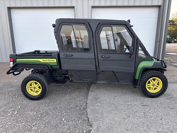 Image of John Deere XUV 825M S4 equipment image 1