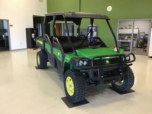 2023 John Deere XUV 825M S4 Image