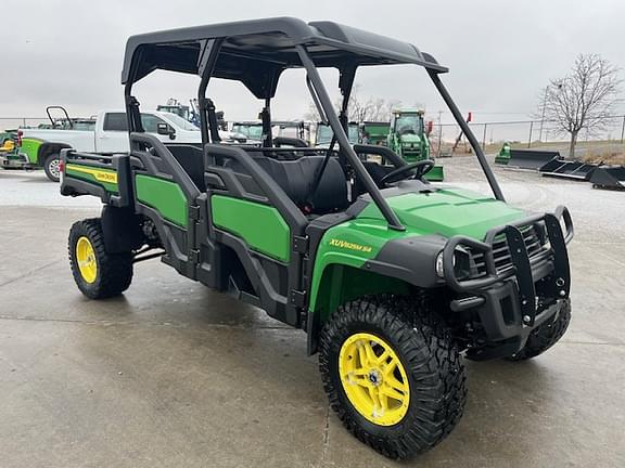 Image of John Deere XUV 825M S4 Primary image