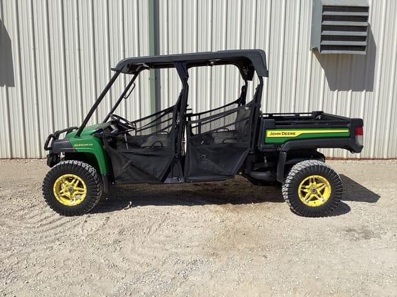 2023 John Deere XUV 825M S4 Equipment Image0