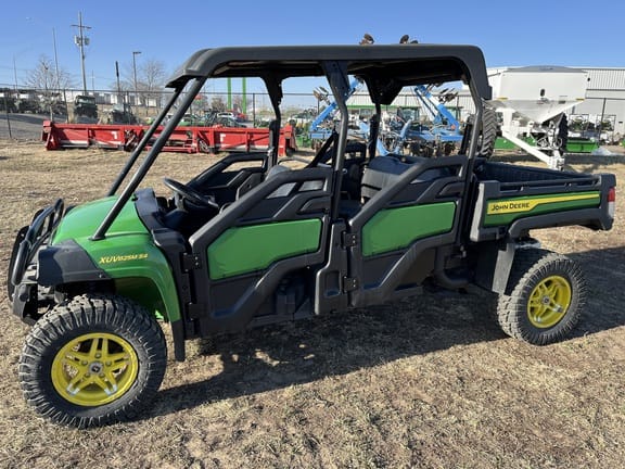 2023 John Deere XUV 825M S4 Equipment Image0