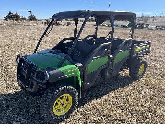 Image of John Deere XUV 825M S4 Primary image