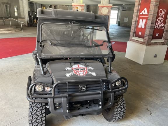 Image of John Deere XUV 825M S4 equipment image 2