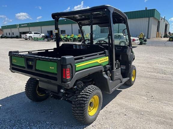 Image of John Deere Gator XUV 835E equipment image 3