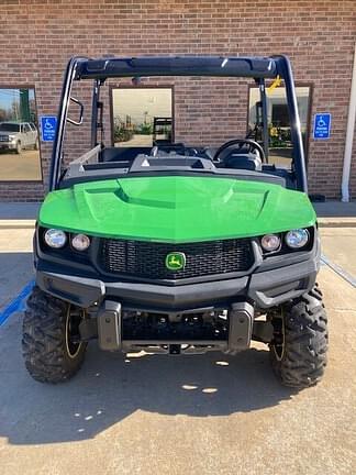 Image of John Deere Gator XUV 835E equipment image 1