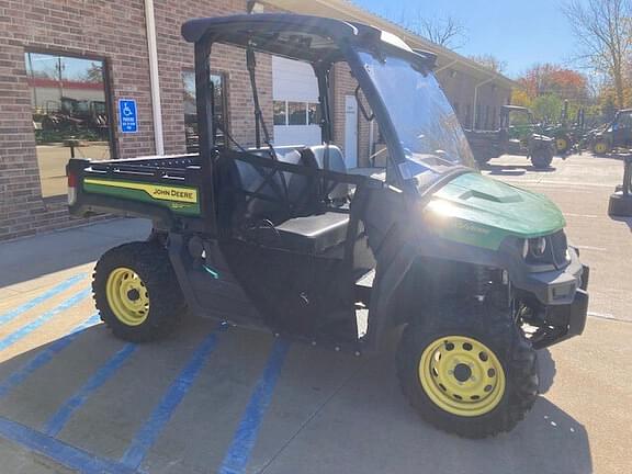 Image of John Deere Gator XUV 835E equipment image 1