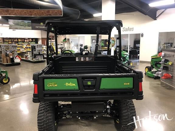 Image of John Deere Gator XUV 835E equipment image 4