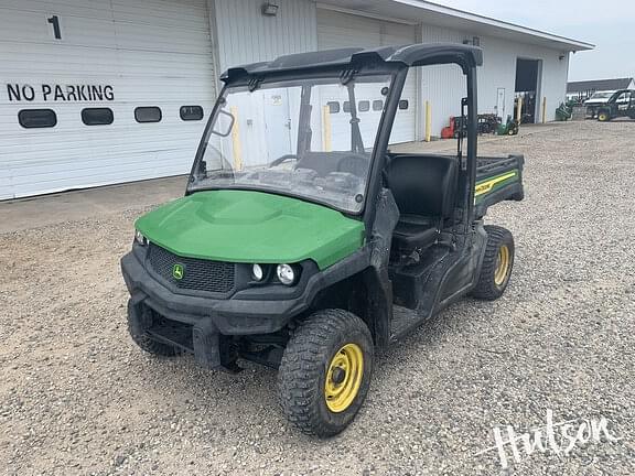 Image of John Deere Gator XUV 835E equipment image 1