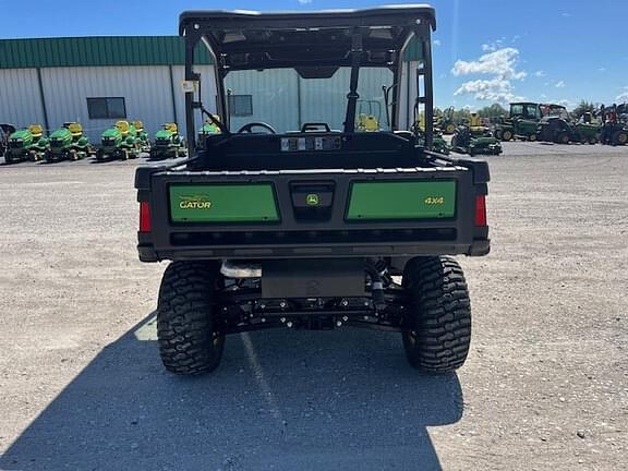 Image of John Deere Gator XUV 835E equipment image 4