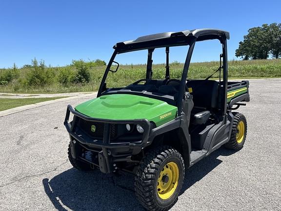 Image of John Deere Gator XUV 835E equipment image 2