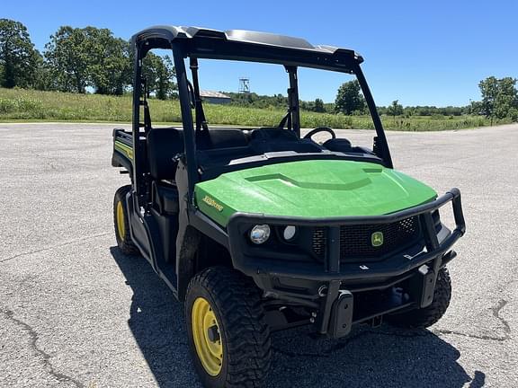 Image of John Deere Gator XUV 835E equipment image 4