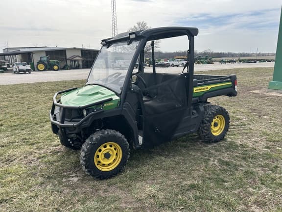 Image of John Deere XUV 835M Primary image
