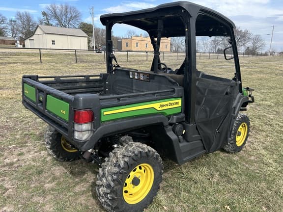 Image of John Deere XUV 835M equipment image 4