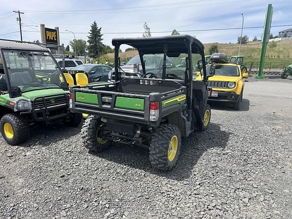 Image of John Deere XUV 835M equipment image 1