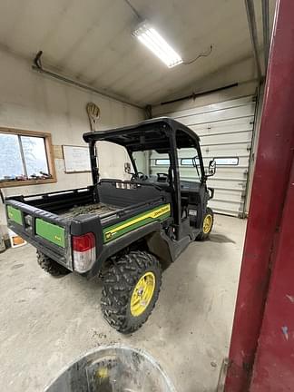 Image of John Deere XUV 835M equipment image 4