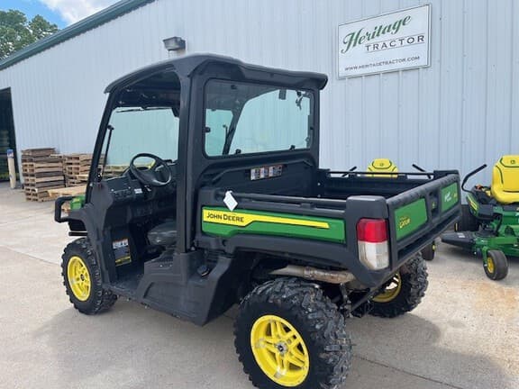 Image of John Deere XUV 835M equipment image 3