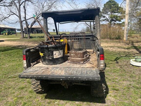 Image of John Deere XUV 835M equipment image 3